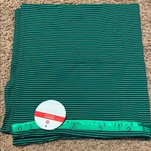 Lululemon Green Bean Vinyasa